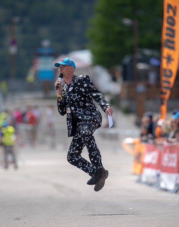 Ceremonieel huwelijk op de Alpe d’Huez tijdens de 20e editie van Alpe d’HuZes? Dat kan!!