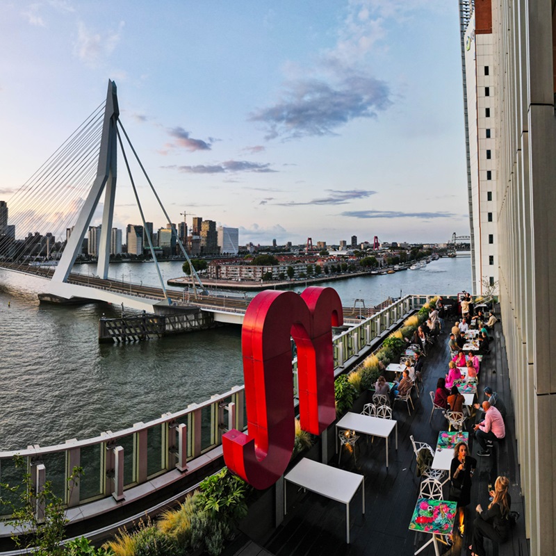 Voucher: Overnachting voor 2 personen – nhow Rotterdam