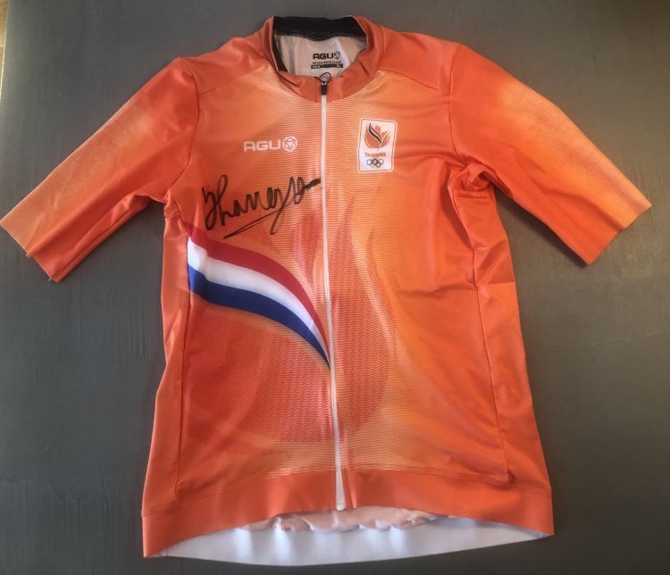 Shirt van Olympisch kampioen Harrie Lavreysen.