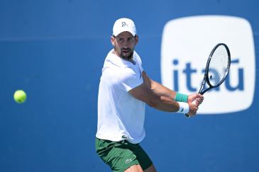 Gesigneerde cap door Novak Djokovic