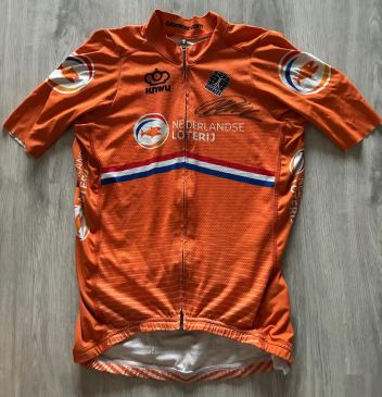 Gesigneerd shirt van Mathieu van der Poel – Wereldkampioen Veldrijden